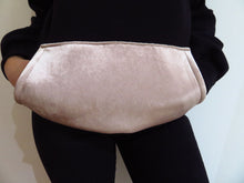Load image into Gallery viewer, Pinky Velvet
