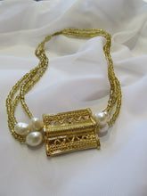 Load image into Gallery viewer, Golden Pearl
