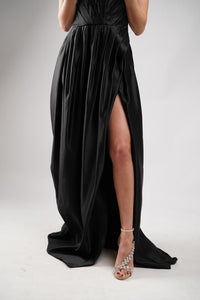 Noir satin