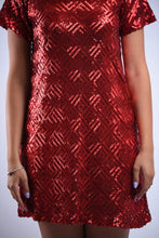 Load image into Gallery viewer, lady in red payetta
