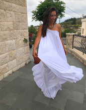 Load image into Gallery viewer, Sarah&#39;s Maxi
